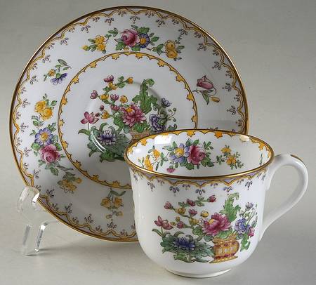 Peplow (Gold Trim) Flat Cup & Saucer Set