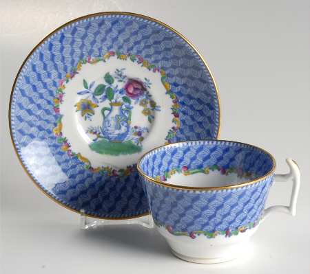 Portland Vase (Gold Trim, Smooth) Flat Cup & Saucer Set