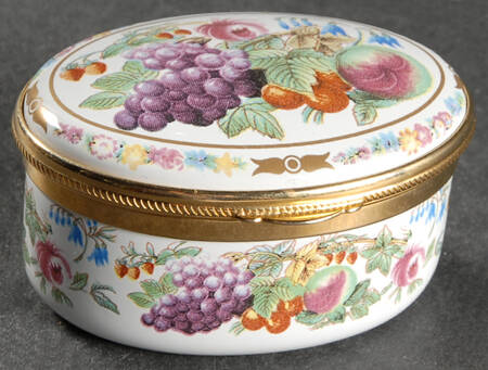 Provence (F1782-V, Y8599-U, Fruit Rim) Large Oval Box & Lid