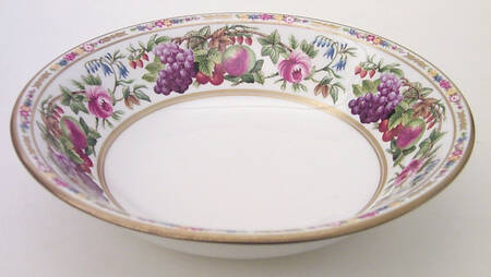 Provence (F1782-V, Y8599-U, Fruit Rim) Coupe Cereal Bowl