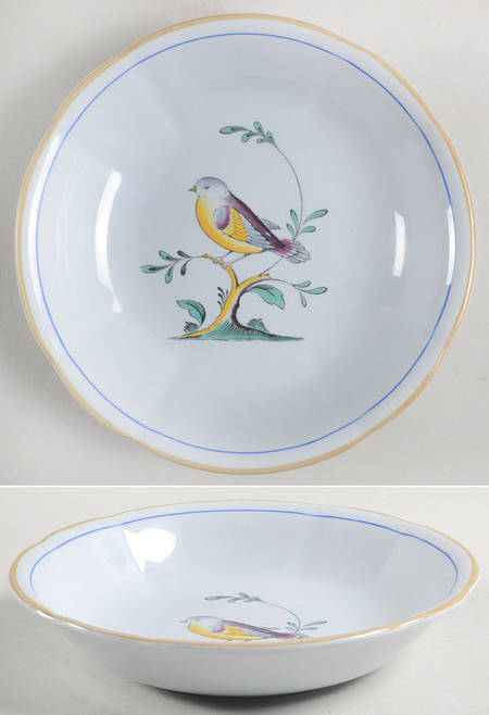 Queen's Bird (Y4973, Blue Gray Body) Coupe Cereal Bowl