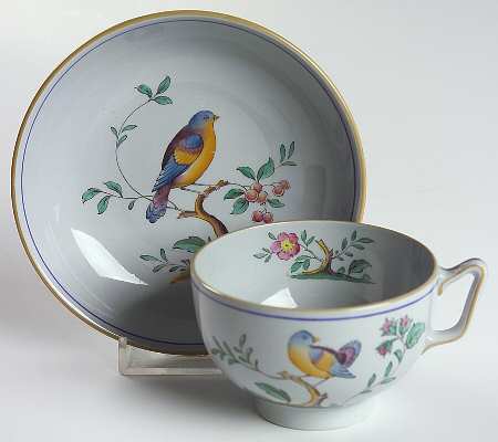 Queen's Bird (Y4973, Blue Gray Body) Canton Shape Footed Cup & Saucer Set