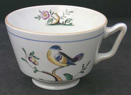 Queen's Bird (Y4973, Blue Gray Body) London Shape Oversized Cup