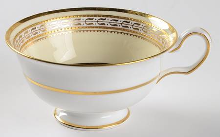 R3716 Footed Cup