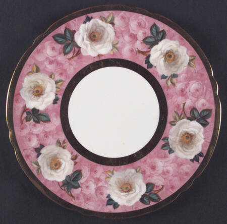 R5219 by Spode