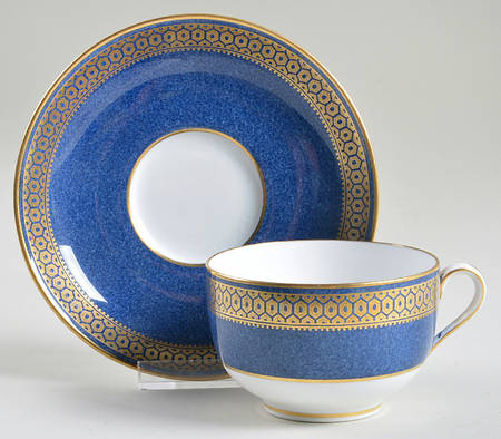 R5787 Footed Cup & Saucer Set