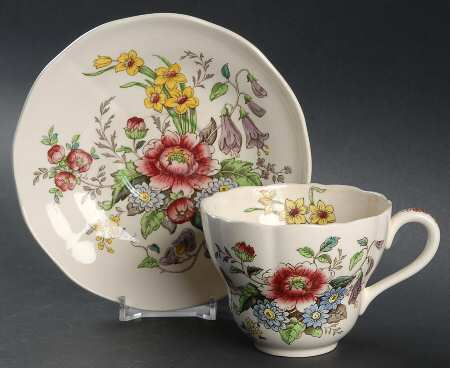 Raeburn Flat Cup & Saucer Set