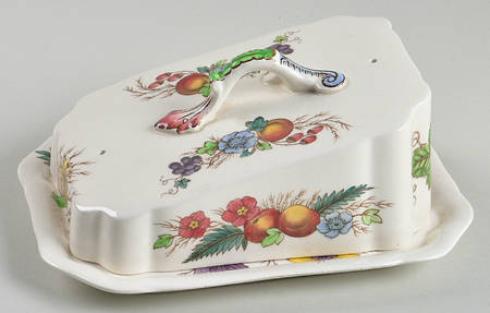 Reynolds Cheese Dish with Lid (Wedge)
