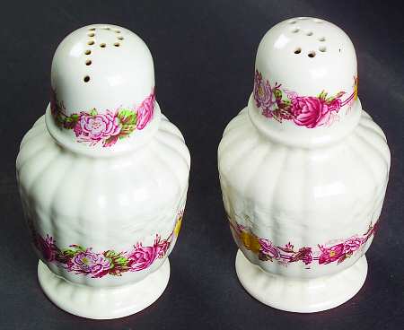 Rose Briar Salt & Pepper Set