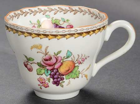 Rockingham Footed Cup