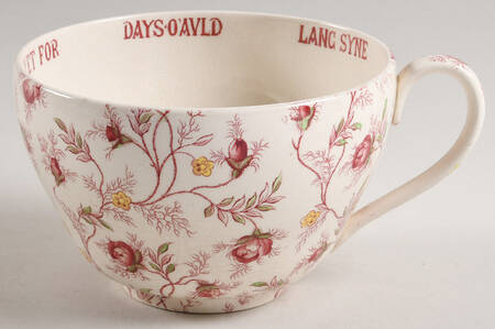 Rosebud Chintz (2-8401, Pink Vine) Joke Cup