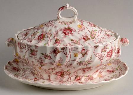 Gravy Boat & Lid w/Underplate