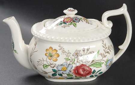 Romney (Gadroon Shape) Teapot & Lid