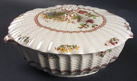 Rosalie Round Covered Vegetable