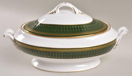 Royal Windsor Oval Covered Vegetable