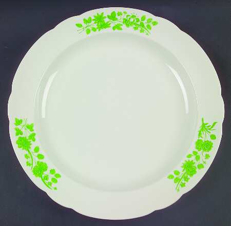 Shamrock 13" Chop Plate (Round Platter)