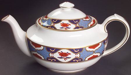 Shima Border Teapot & Lid