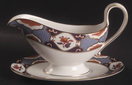 Shima Border Gravy Boat & Underplate
