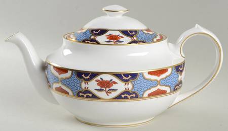 Shima Border Teapot & Lid