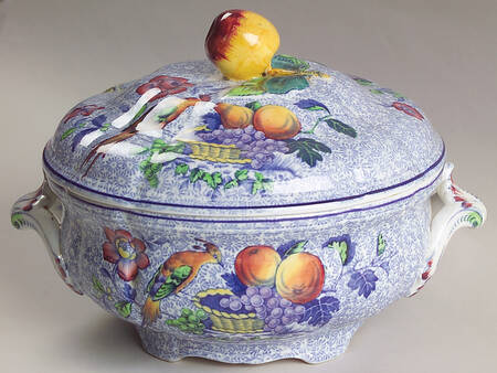 Spode's George III Blue Round Covered Vegetable
