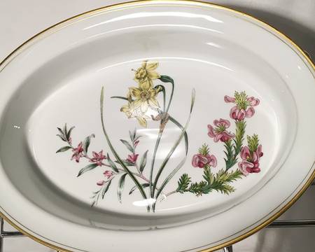 Stafford Flowers Large Oval Oven-to-Table Baker