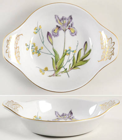 Stafford Flowers 8" Eared Round Egg Dish