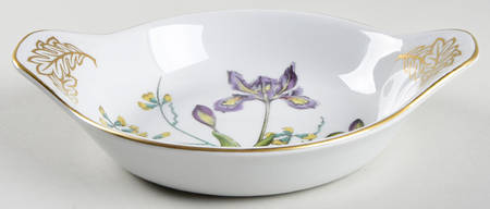 Stafford Flowers 8" Eared Round Egg Dish