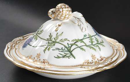 Stafford Flowers Round Covered Vegetable