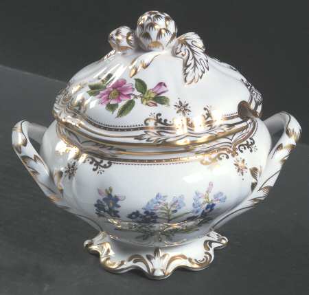 Stafford Flowers Sauce Boat & Lid by Spode