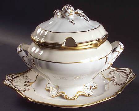 Stratford Tureen w/Lid & Underplate