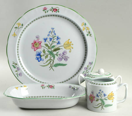 Summer Palace (Fine Stone) 5 Piece Hostess Set