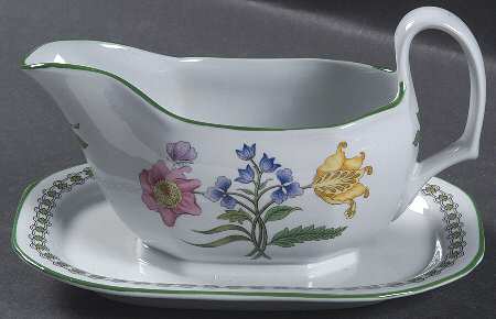 Gravy Boat with Attached Underplate
