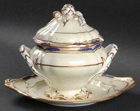 Sutherland Sauce Boat & Lid with Underplate