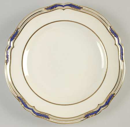 Sutherland Luncheon Plate