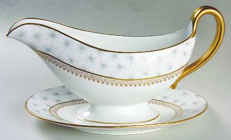 Thistledown Gravy Boat with Attached Underplate