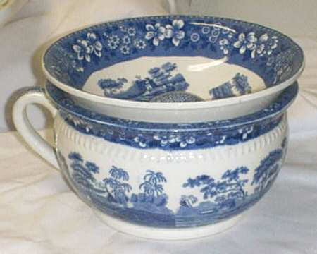 Tower Blue (No #, Older, Gadroon) Chamber Pot & Lid