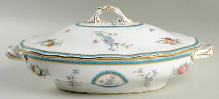 Trapnell Oval Covered Vegetable