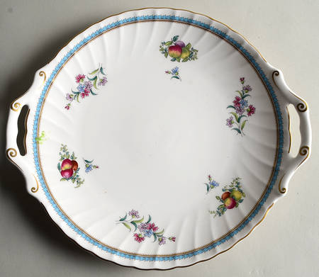 Trapnell Sprays  (ENGLAND) Handled Cake Plate