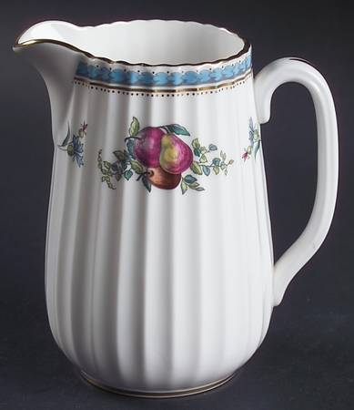 Trapnell Sprays  (ENGLAND) Milk Jug
