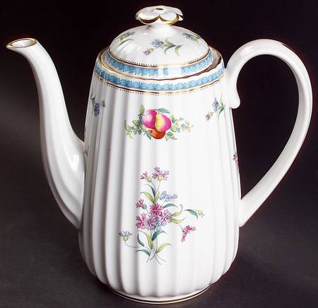 Trapnell Sprays  (ENGLAND) Coffee Pot & Lid