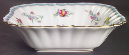 Trapnell Sprays  (ENGLAND) 9" Square Vegetable Bowl