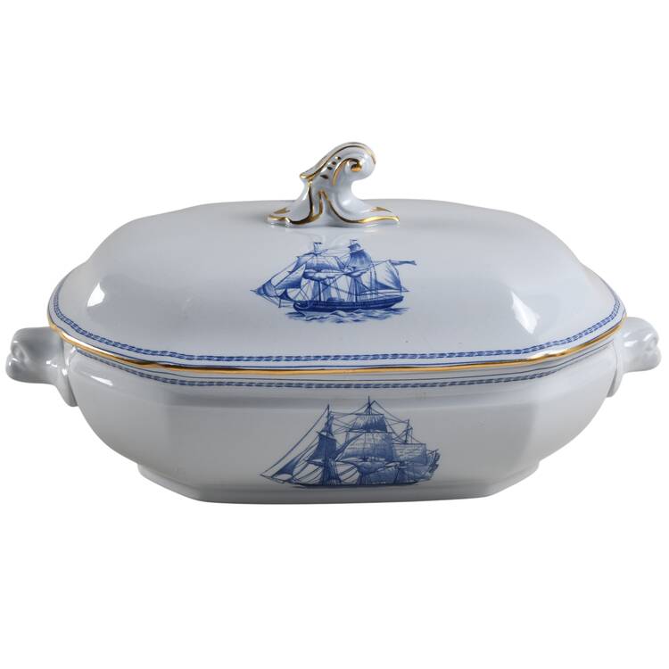 Trade Winds Blue Oval Covered Vegetable