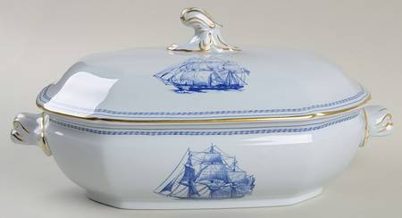 Trade Winds Blue Oval Covered Vegetable