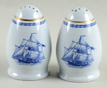Trade Winds Blue Salt & Pepper Set
