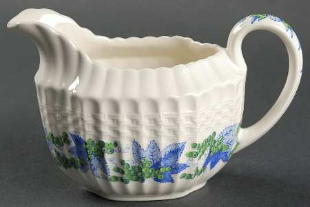 Valencia Blue Green (White Background) Creamer
