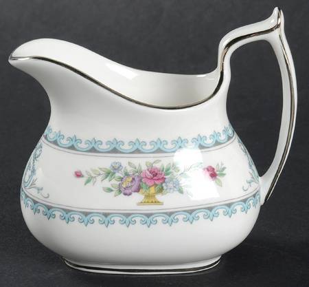 Versailles Mini Creamer