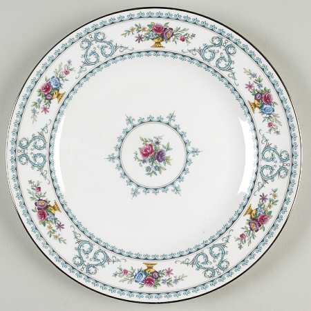 Versailles Luncheon Plate
