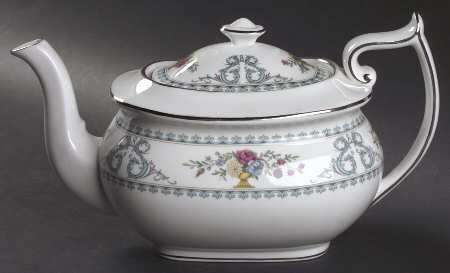 Versailles Teapot & Lid