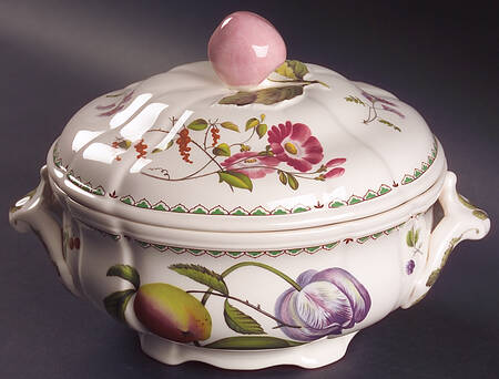 Victoria Round Covered Vegetable