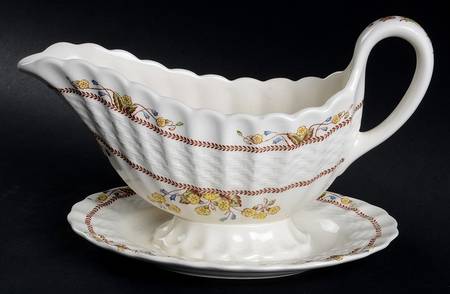 Wicker Dell Gravy Boat with Attached Underplate